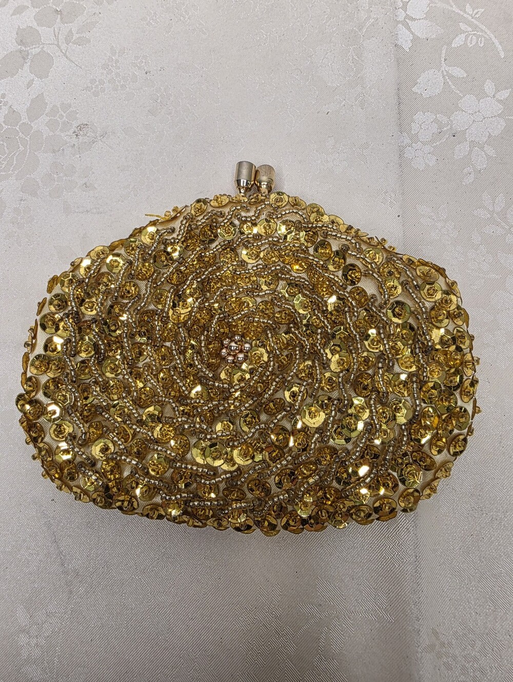 Vintage Gold Sequin Beaded Coin Purse Kiss Lock Mini Clutch Wallet